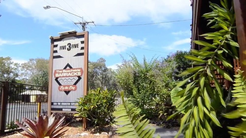 Five 3 Five Aparthotel Urangan Exterior foto