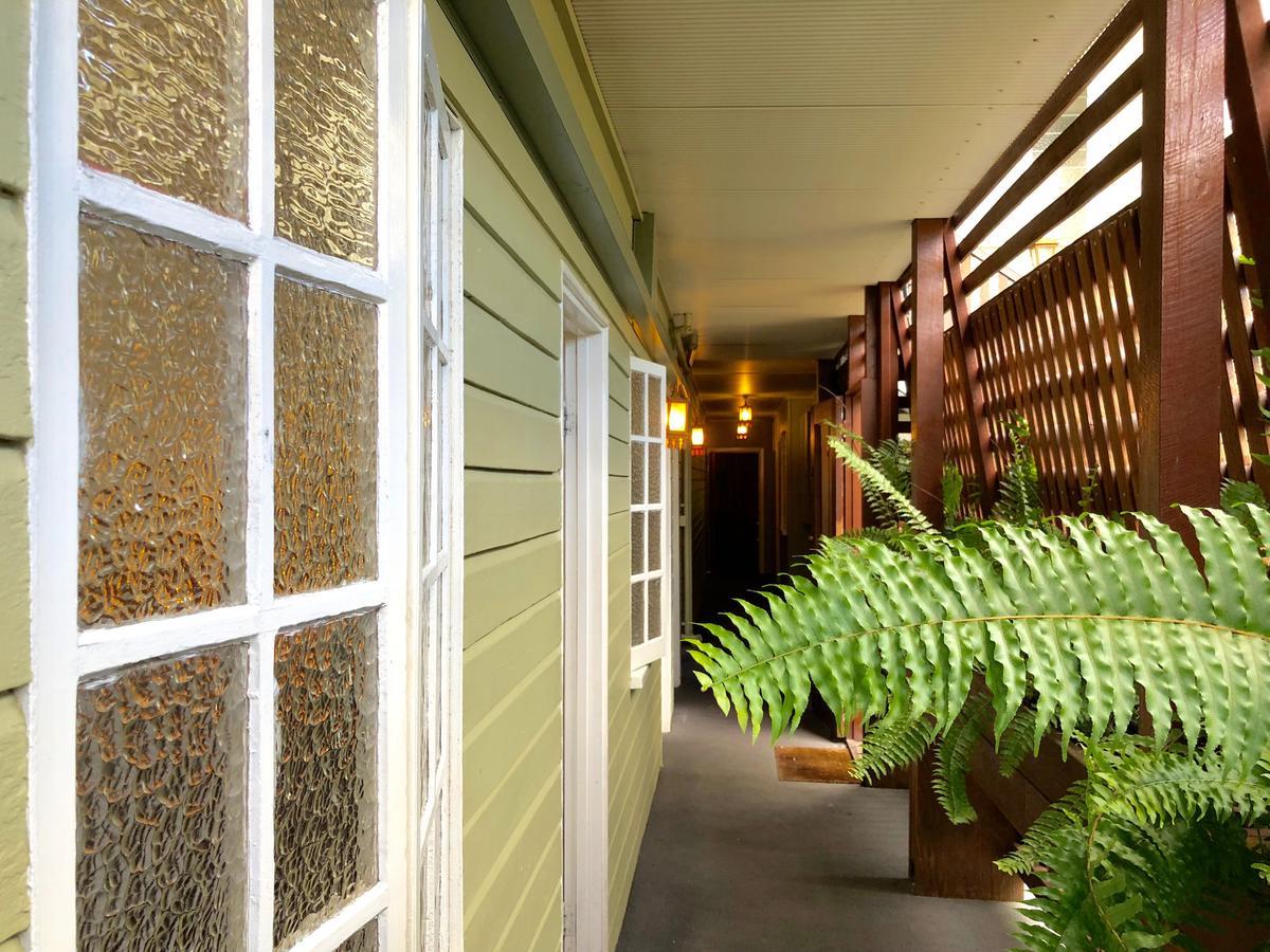 Five 3 Five Aparthotel Urangan Exterior foto