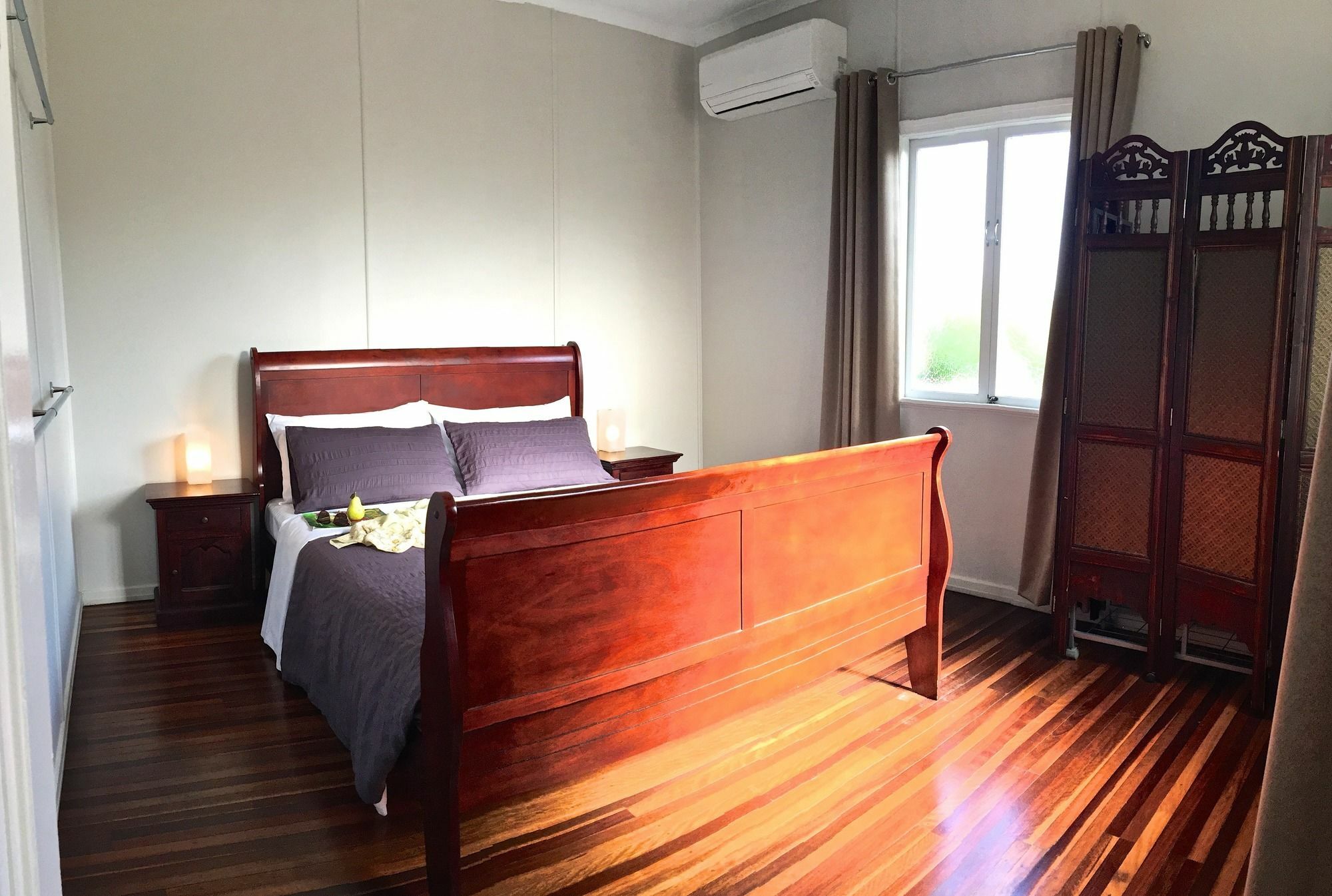 Five 3 Five Aparthotel Urangan Exterior foto