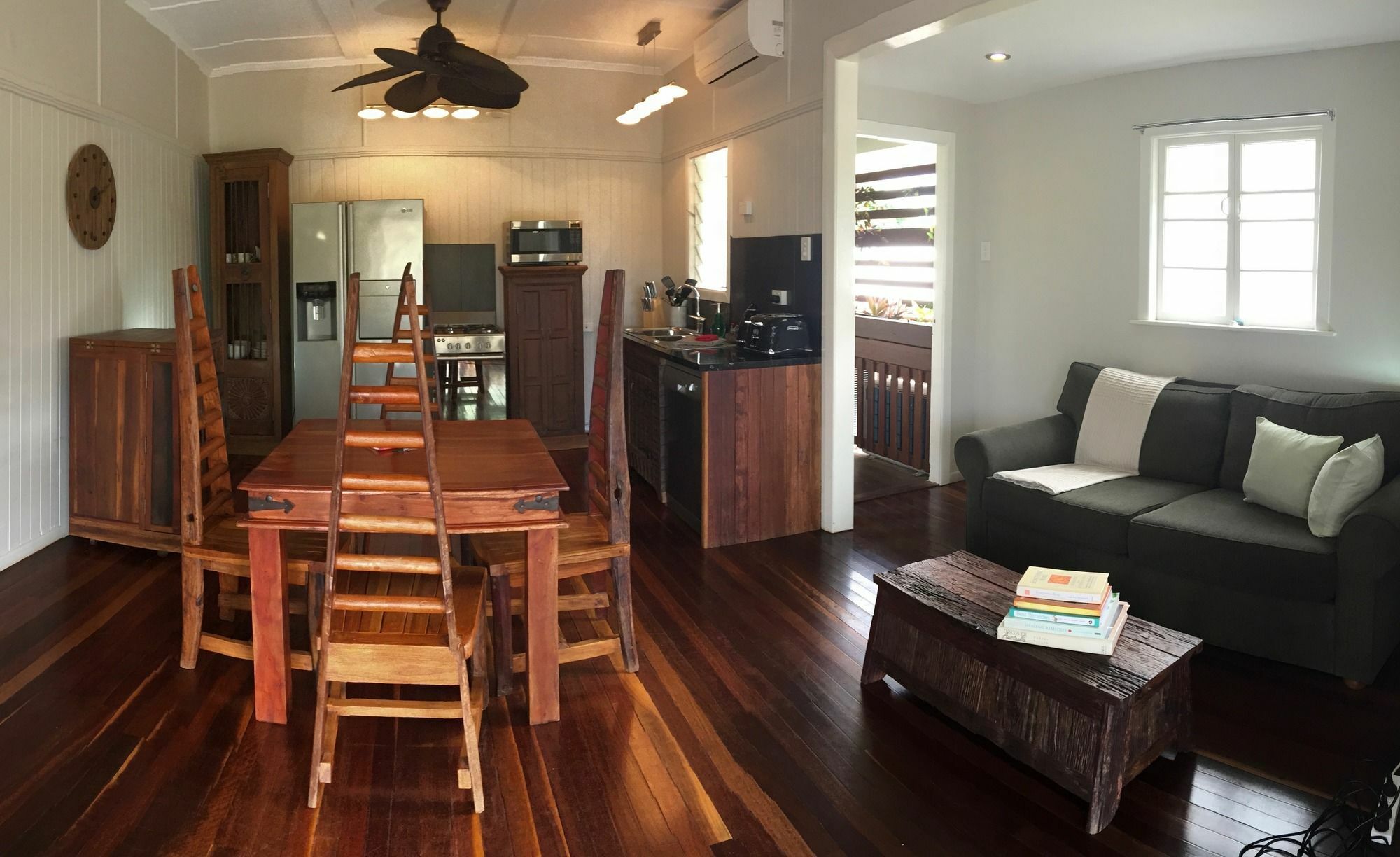 Five 3 Five Aparthotel Urangan Exterior foto
